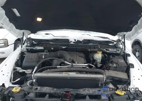 2017 Ram 1500 Big Horn 4X4 5'7 Box из США, поврежденный, VIN 1C6RR7LT4HS797128